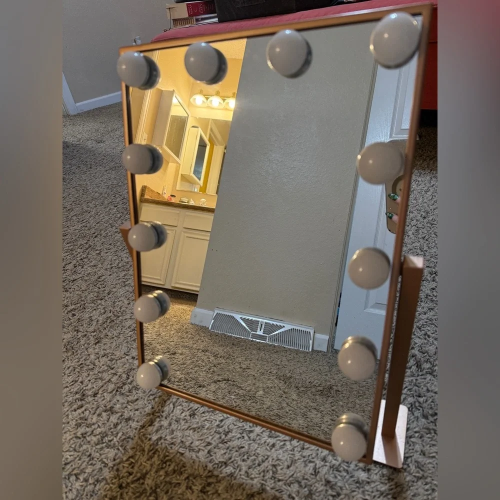 Rose Gold Vanity Mirror with Lights
